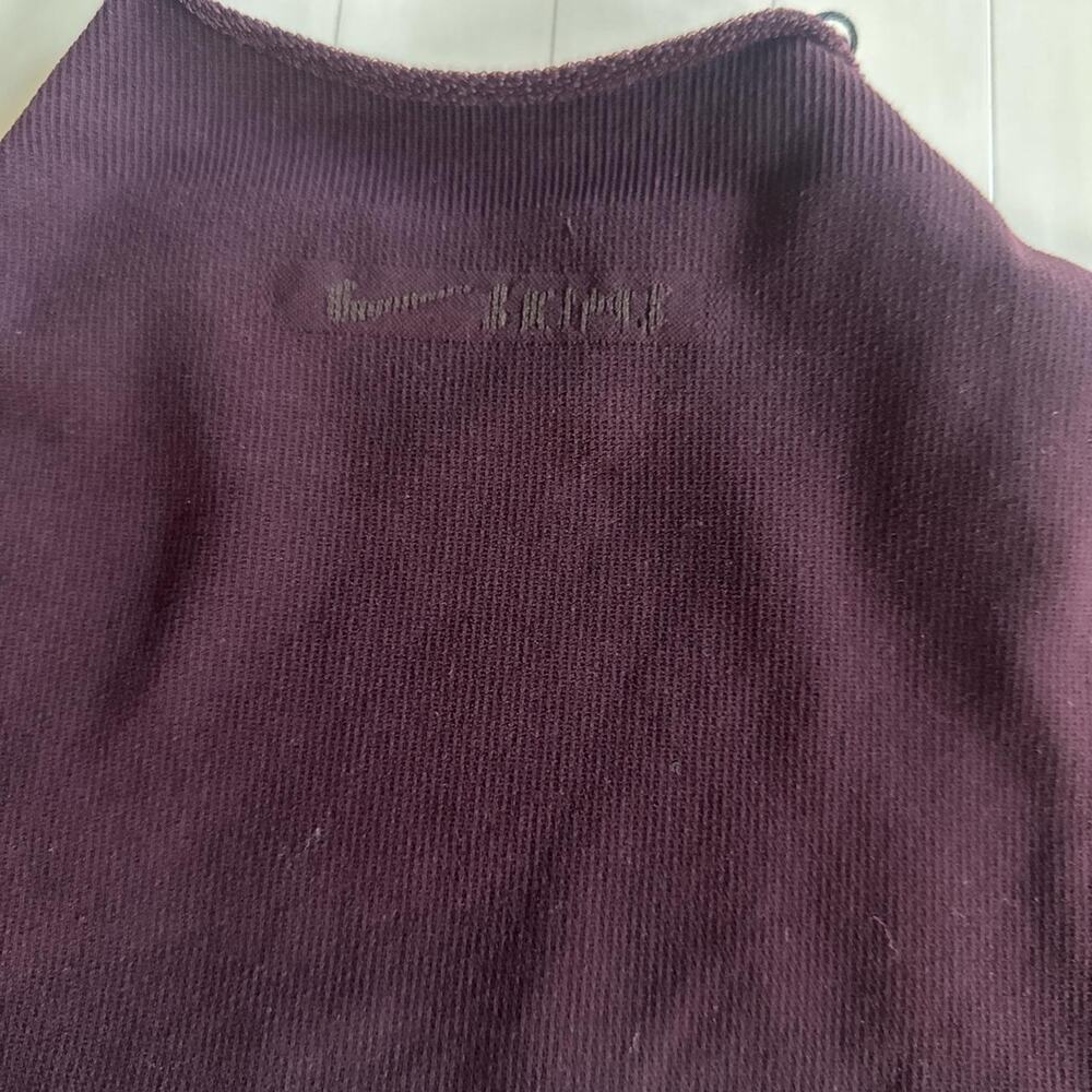 NWT SKIMS x Nike Vintage Seamless Shrug - Currant M* - Picture 3 of 4